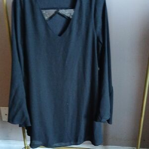 Chic Black V-Neck Women's Tunic